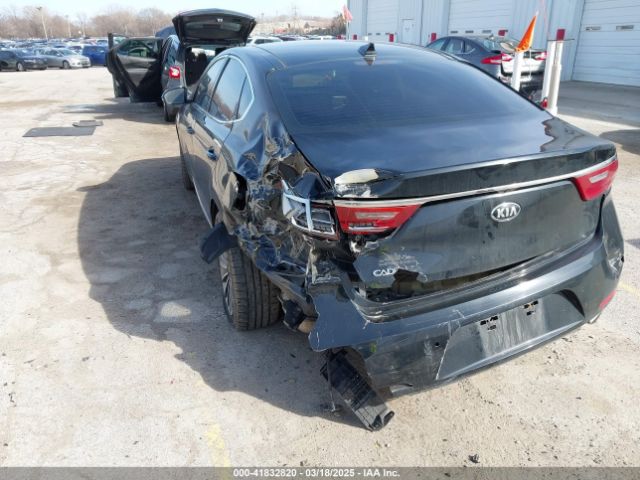 KNALC4J13H5072602 KIA Cadenza Technology