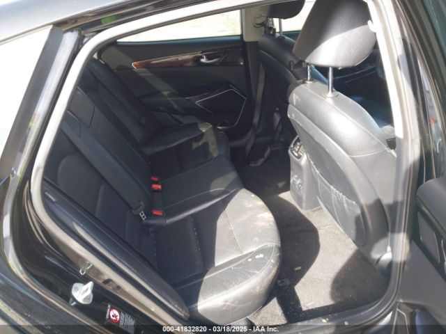 KNALC4J13H5072602 KIA Cadenza Technology