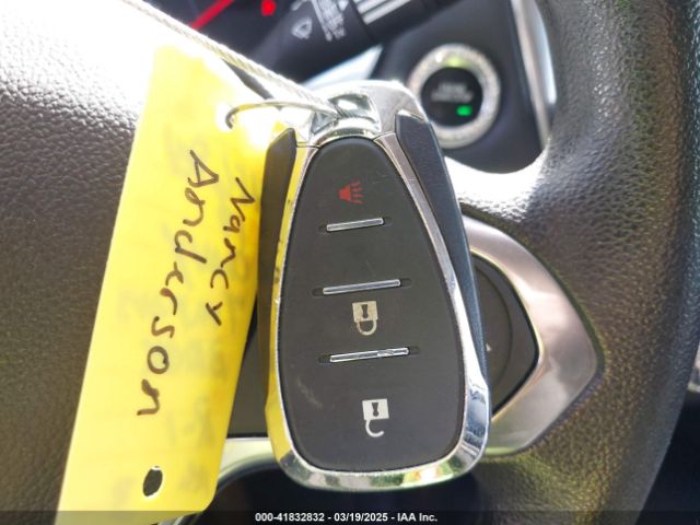 1GNERFKW0KJ165566 Chevrolet Traverse Ls
