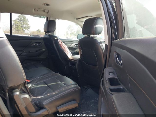 1GNERFKW0KJ165566 Chevrolet Traverse Ls