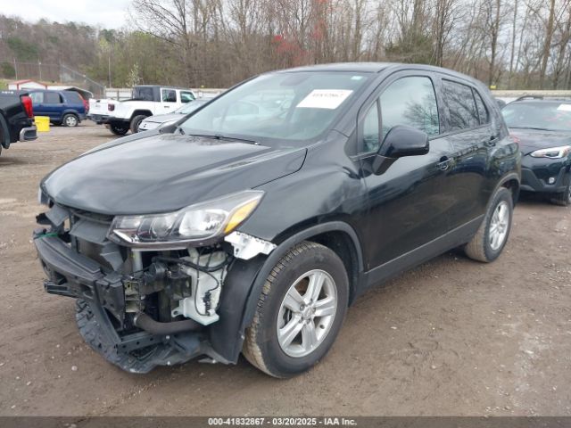 3GNCJKSB1KL386803 Chevrolet TRAX LS