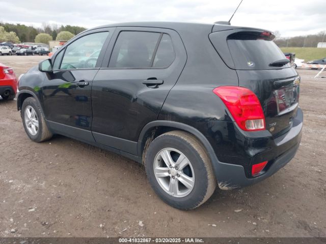 3GNCJKSB1KL386803 Chevrolet TRAX LS
