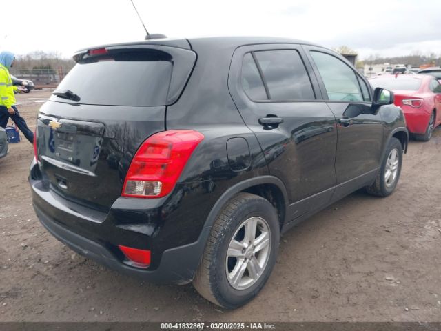 3GNCJKSB1KL386803 Chevrolet TRAX LS