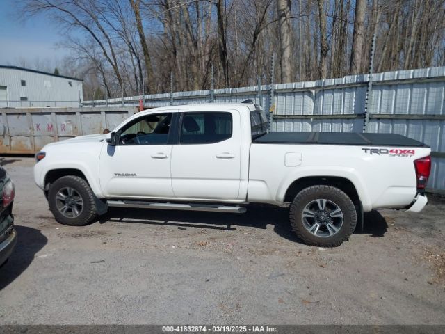 5TFDZ5BN7JX035706 Toyota Tacoma Sr5