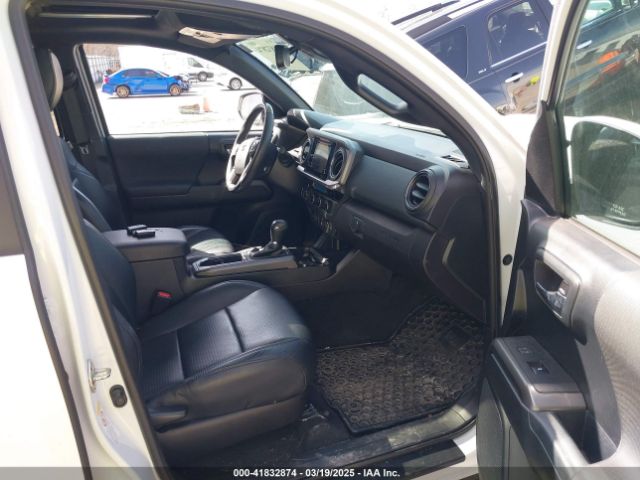 5TFDZ5BN7JX035706 Toyota Tacoma Sr5
