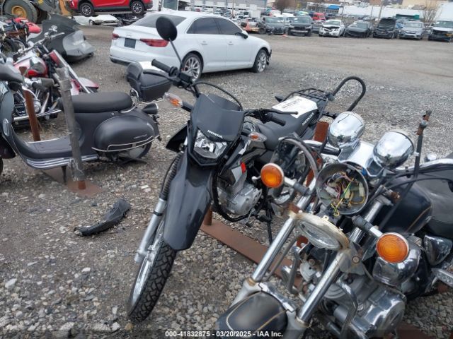 2024 HONDA XR150L 3H1KD131XRD102595 Photo 1
