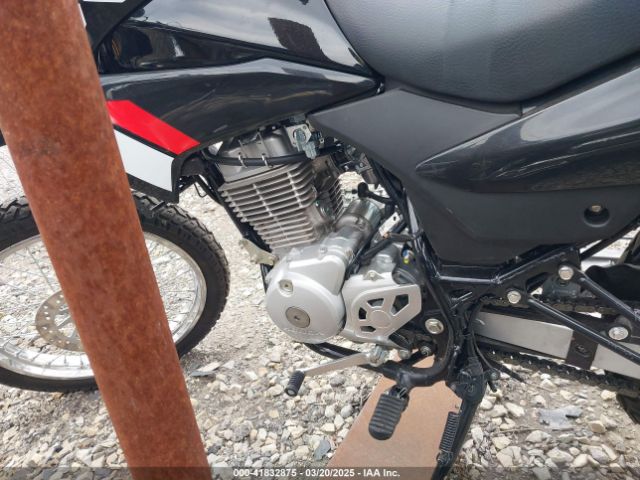2024 HONDA XR150L 3H1KD131XRD102595 Photo 8