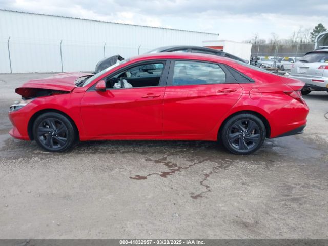 5NPLM4AG9PH118971 Hyundai ELANTRA SEL