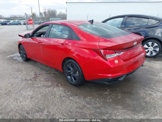 5NPLM4AG9PH118971 Hyundai ELANTRA SEL