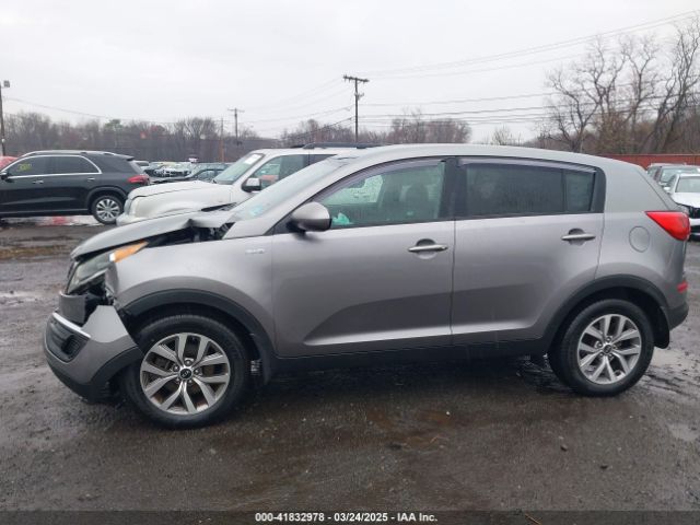 KNDPBCAC0E7601636 KIA Sportage Lx