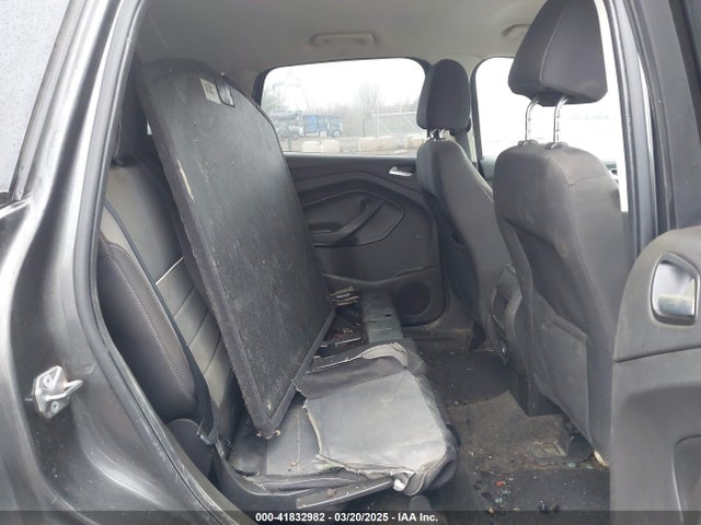 1FMCU9G96FUB90684 Ford ESCAPE SE