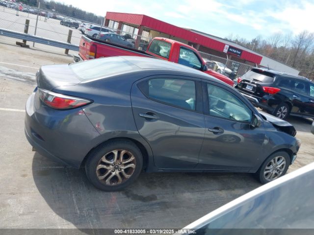 3MYDLBYV4HY195849 Toyota YARIS IA