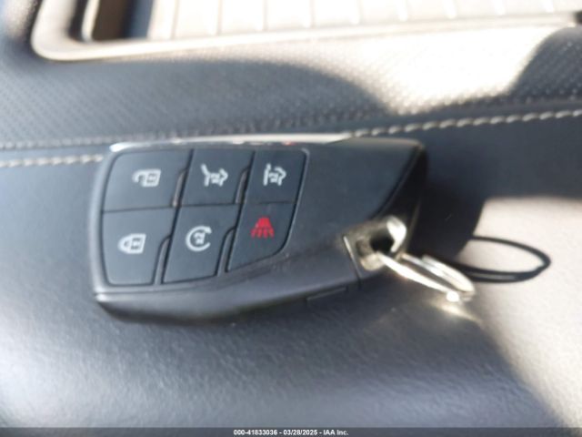 1GNSCFKDXNR121180 Chevrolet Suburban 2wd Premier