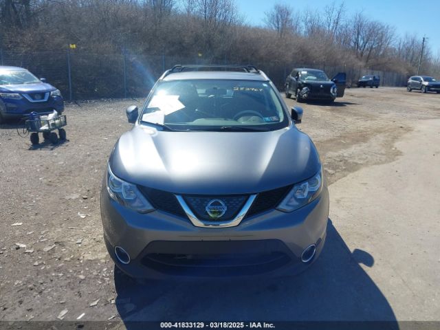 JN1BJ1CR1JW283967 Nissan Rogue Sport Sv