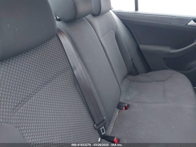 41833276 :رقم المزاد ، 3VW2K7AJ6CM321025 vin ، 2012 Volkswagen Jetta 2.0l S مزاد بيع