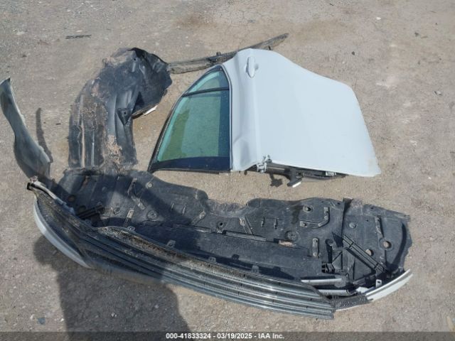 4T1C11AKXNU023717 Toyota CAMRY LE