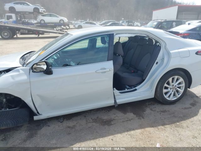 4T1C11AKXNU023717 Toyota CAMRY LE