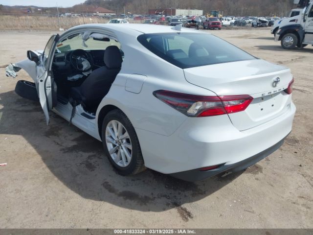 4T1C11AKXNU023717 Toyota CAMRY LE