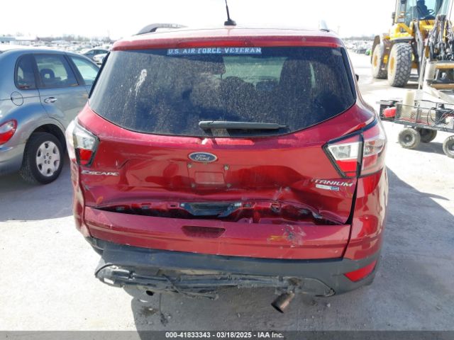 1FMCU9J98HUE25162 Ford Escape Titanium