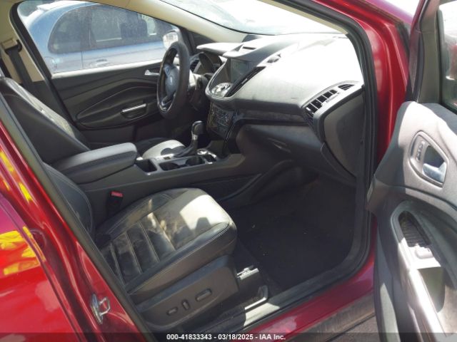 1FMCU9J98HUE25162 Ford Escape Titanium