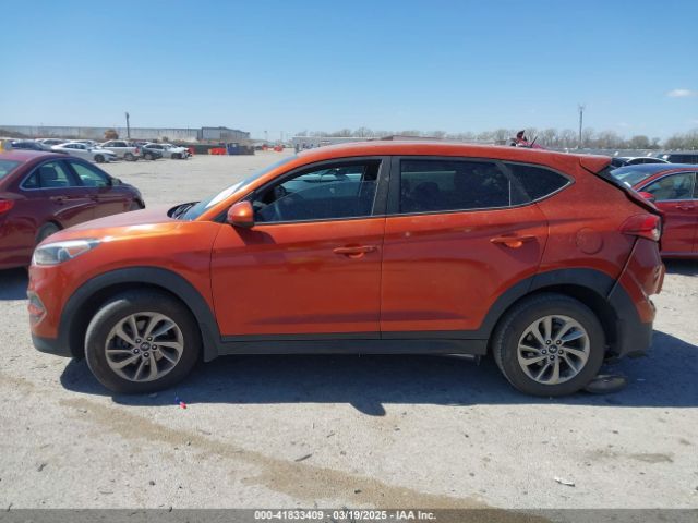 KM8J23A43HU334654 Hyundai TUCSON SE
