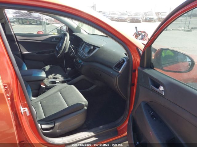 KM8J23A43HU334654 Hyundai TUCSON SE