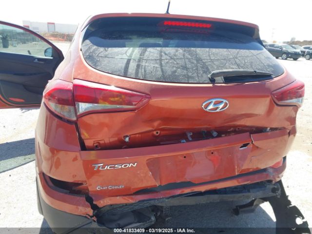KM8J23A43HU334654 Hyundai TUCSON SE
