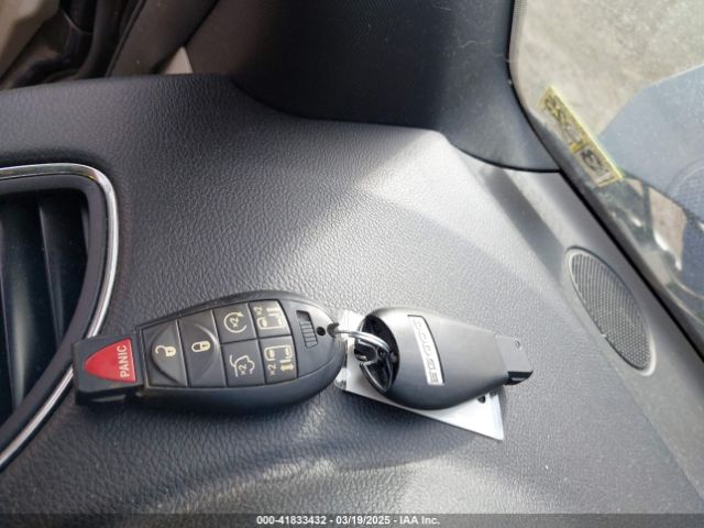 2C4RDGCG3JR281649 Dodge Grand Caravan Sxt