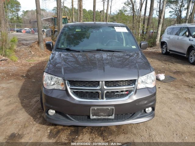 2C4RDGCG3JR281649 Dodge Grand Caravan Sxt