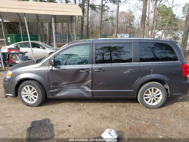 2C4RDGCG3JR281649 Dodge Grand Caravan Sxt