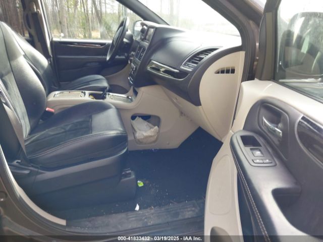 2C4RDGCG3JR281649 Dodge Grand Caravan Sxt