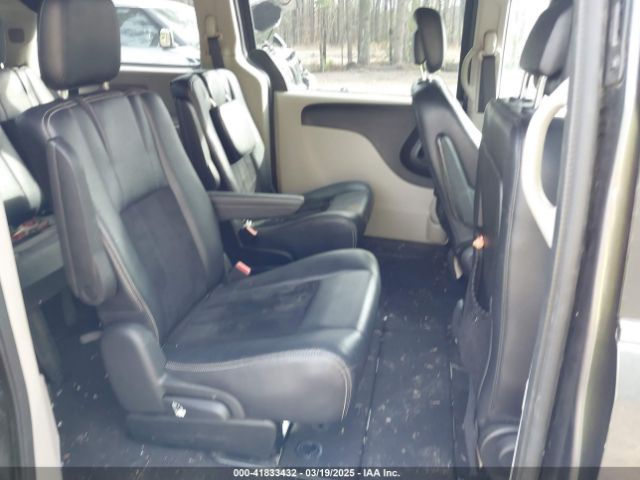 2C4RDGCG3JR281649 Dodge Grand Caravan Sxt