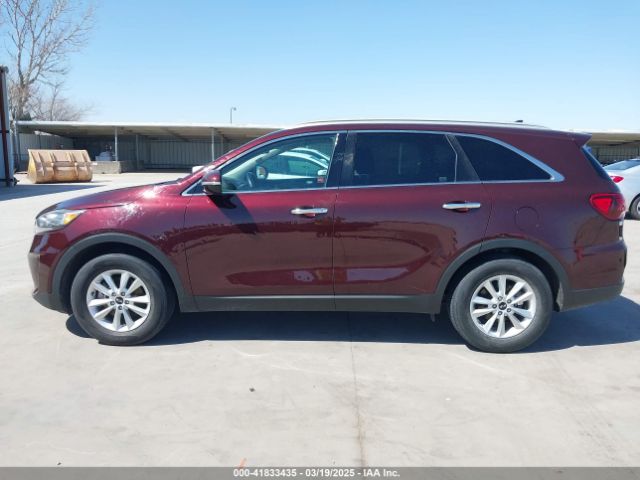 5XYPG4A32KG568841 KIA Sorento 2.4l Lx