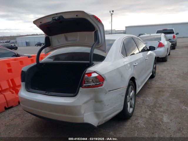 2015 VOLKSWAGEN PASSAT 1VWBT7A38FC047055 Photo 3
