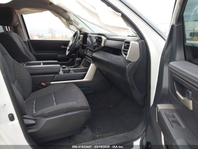 5TFLA5DA5NX005641 Toyota Tundra Sr5