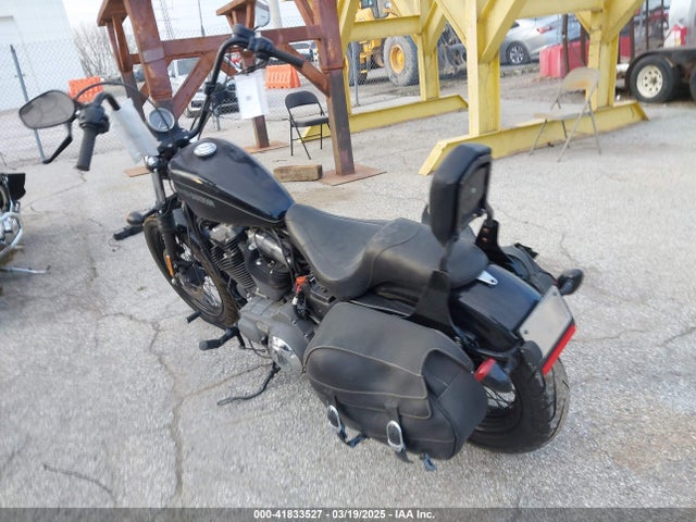 2011 HARLEY-DAVIDSON XL1200 1HD1CZ31XBC431787 Photo 2