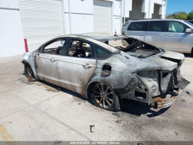 3FA6P0HD9KR193819 Ford FUSION SE