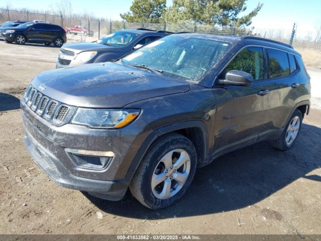 3C4NJCBB5JT461492 Jeep Compass Latitude Fwd