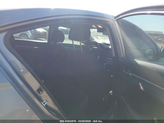 KMHD74LF0LU913385 Hyundai ELANTRA SE
