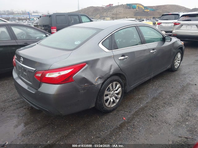1N4AL3AP3HC175674 Nissan Altima 2.5 S
