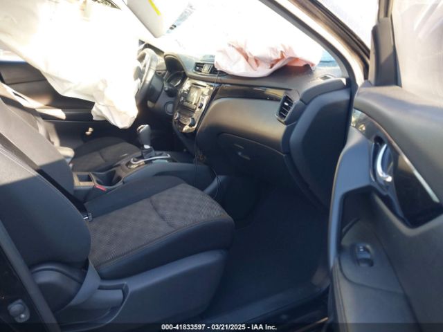 JN1BJ1CPXJW186734 Nissan Rogue Sport Sv