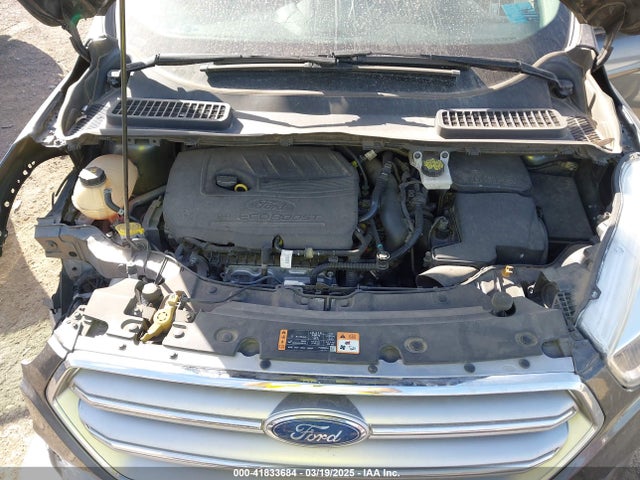 41833684 :رقم المزاد ، 1FMCU0GD5HUC09986 vin ، 2017 Ford Escape Se مزاد بيع