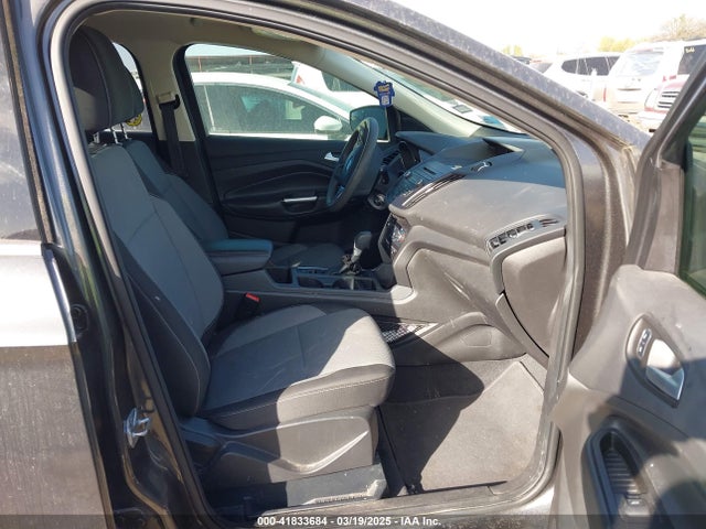 41833684 :رقم المزاد ، 1FMCU0GD5HUC09986 vin ، 2017 Ford Escape Se مزاد بيع