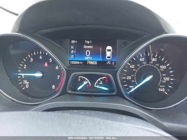 41833684 :رقم المزاد ، 1FMCU0GD5HUC09986 vin ، 2017 Ford Escape Se مزاد بيع
