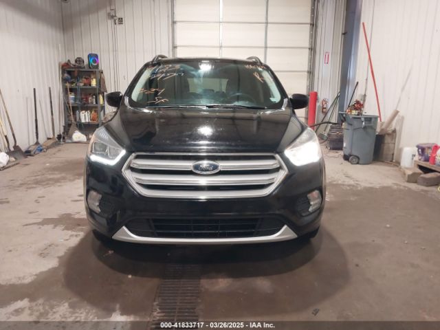 1FMCU9HDXJUB41063 Ford ESCAPE SEL