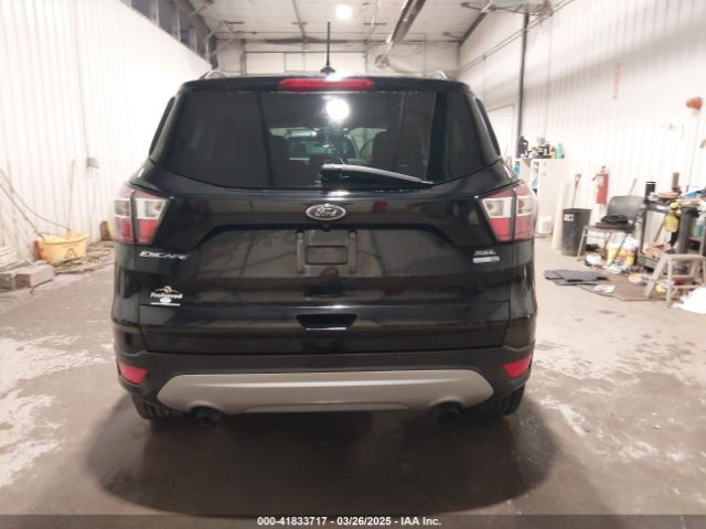 1FMCU9HDXJUB41063 Ford ESCAPE SEL