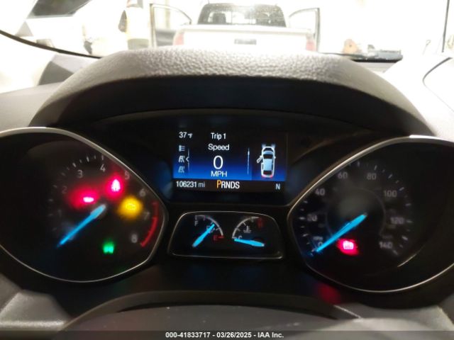 1FMCU9HDXJUB41063 Ford ESCAPE SEL