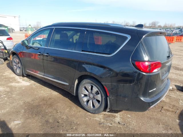 2019 CHRYSLER PACIFICA HYBRID 2C4RC1N75KR500240 Photo 2