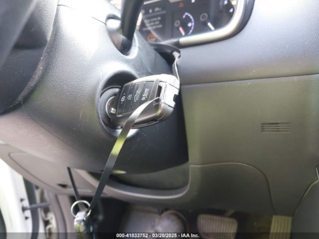 5NTJADAE4PH072174 Hyundai Santa Cruz Se