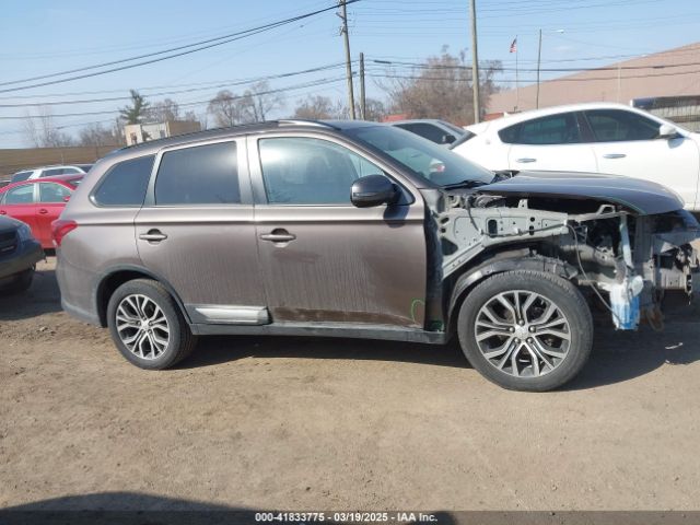 JA4AD3A32GZ009382 Mitsubishi Outlander Sel